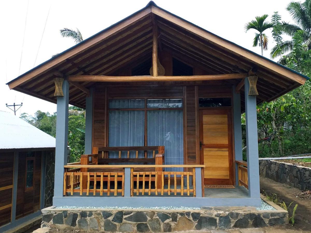 The Geckos Homestay Kelimutu Εξωτερικό φωτογραφία